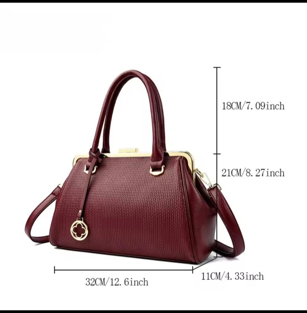 Luxury Soft Leather Large Capacity Tote Shoulder & Crossbody Bag with Metal Buckle – Designer Women’s Commuter Handbag