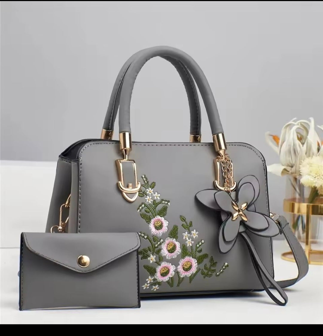 Fashionable Mini Ladies Handbag 2025 – Elegant Shopping Bag for Mothers & Mothers-in-Law