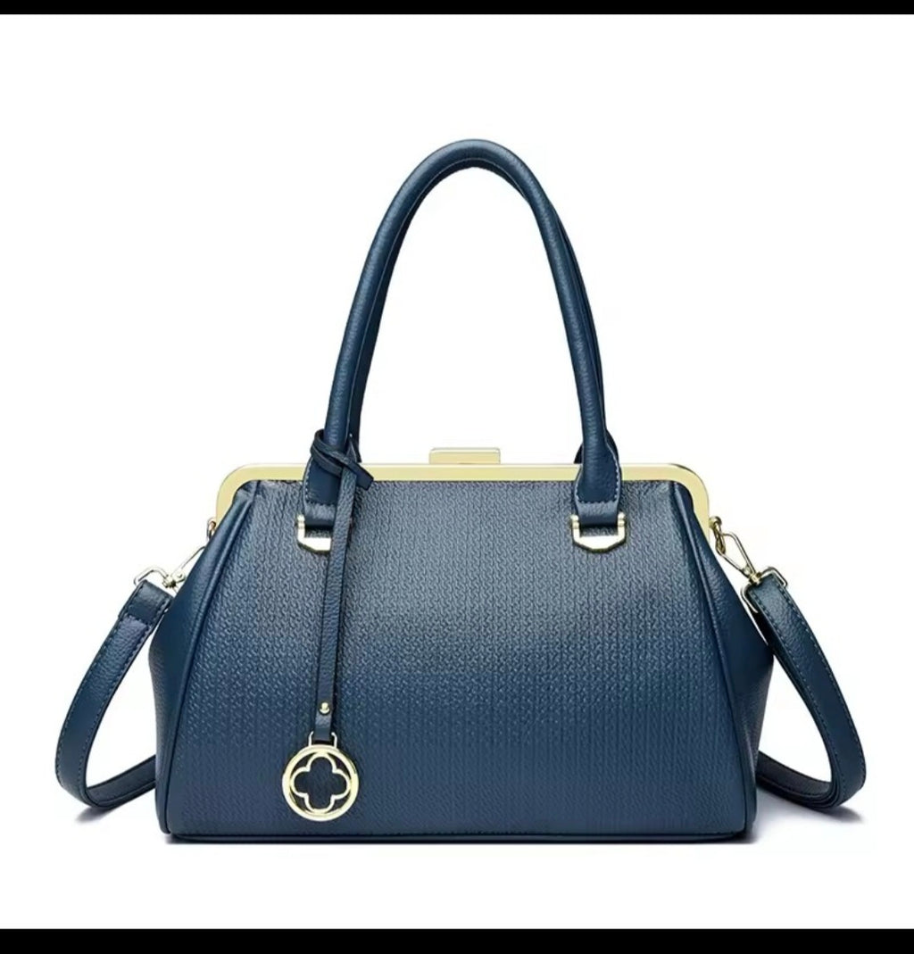 Luxury Soft Leather Large Capacity Tote Shoulder & Crossbody Bag with Metal Buckle – Designer Women’s Commuter Handbag