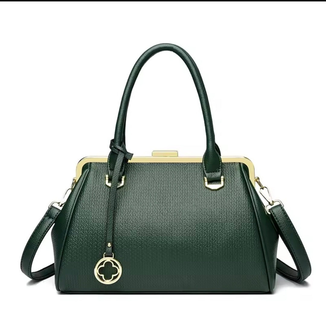 Luxury Soft Leather Large Capacity Tote Shoulder & Crossbody Bag with Metal Buckle – Designer Women’s Commuter Handbag